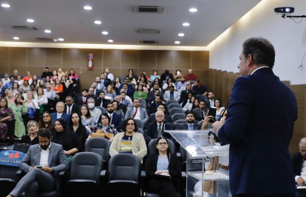 Juramento dos novos advogados e advogadas