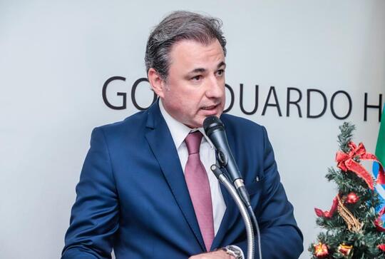Fernando Ribeiro Lins recebe t&iacute;tulo de cidad&atilde;o de &Aacute;guas Belas
