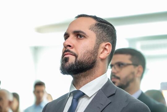 Fernando Ribeiro Lins recebe t&iacute;tulo de cidad&atilde;o de &Aacute;guas Belas