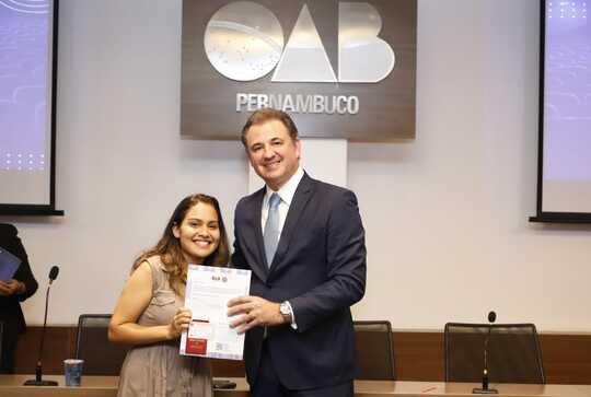 Entrega de carteiras na sede da OAB Pernambuco