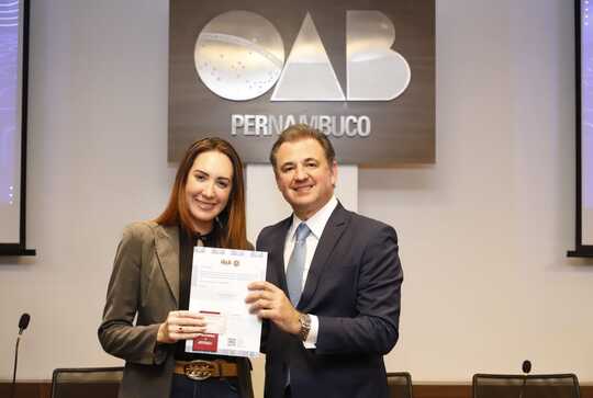 Entrega de carteiras na sede da OAB Pernambuco