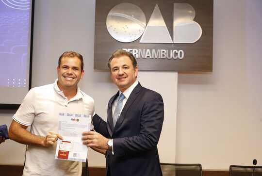 Entrega de carteiras na sede da OAB Pernambuco