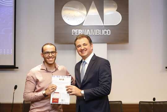 Entrega de carteiras na sede da OAB Pernambuco