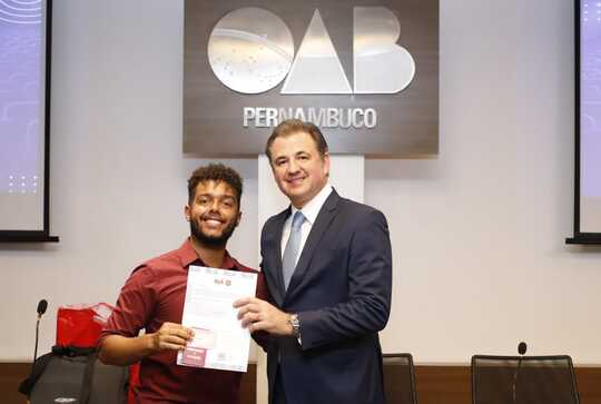 Entrega de carteiras na sede da OAB Pernambuco