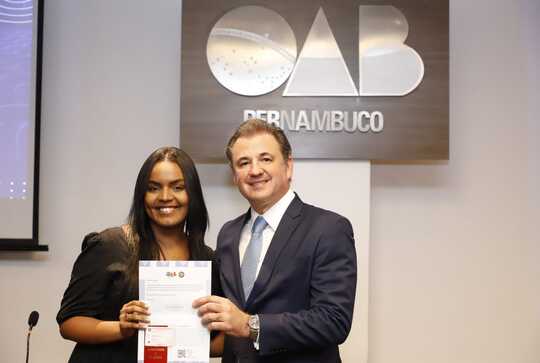 Entrega de carteiras na sede da OAB Pernambuco