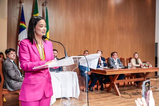 Em Petrolina, Fernando Ribeiro Lins e Ingrid Zanella recebem Medalha Dom Malan