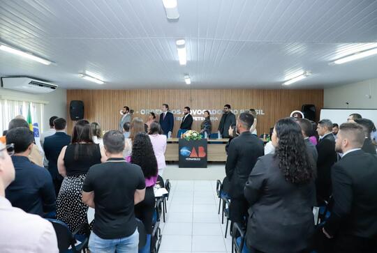 Do Cais ao Sert&atilde;o: Fernando Ribeiro e Ingrid Zanella realizam juramento de novos advogados e advogadas em Petrolina