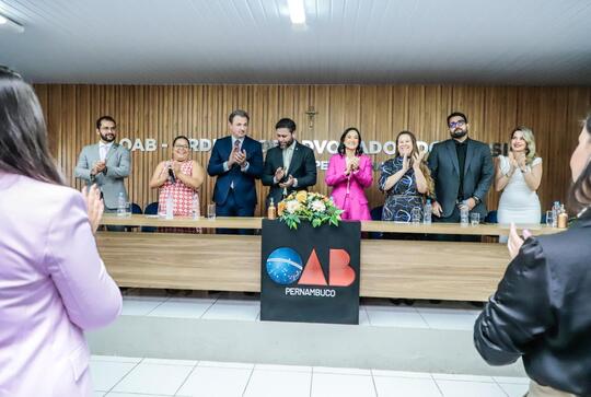 Do Cais ao Sert&atilde;o: Fernando Ribeiro e Ingrid Zanella realizam juramento de novos advogados e advogadas em Petrolina