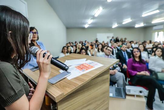 Do Cais ao Sert&atilde;o: Fernando Ribeiro e Ingrid Zanella realizam juramento de novos advogados e advogadas em Petrolina