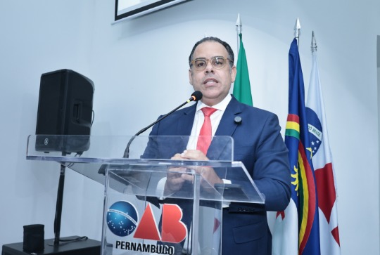 Juramento de novos advogados, advogadas e estagi&aacute;rios (2&ordf; turma)