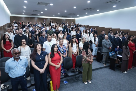 Juramento de novos advogados, advogadas e estagi&aacute;rios (2&ordf; turma)