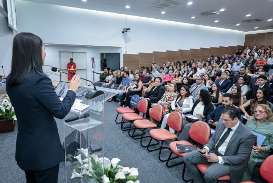 Juramento de novos advogados, advogadas e estagi&aacute;rios