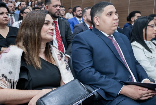 Juramento de novos advogados, advogadas e estagi&aacute;rios