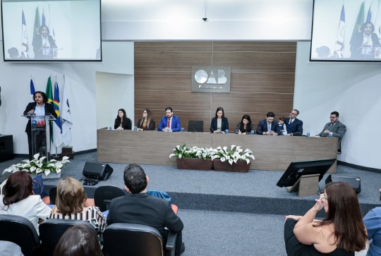 Juramento de novos advogados, advogadas e estagi&aacute;rios