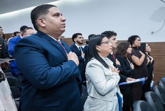 Juramento de novos advogados, advogadas e estagi&aacute;rios