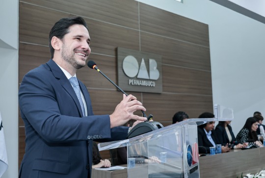 Juramento de novos advogados, advogadas e estagi&aacute;rios