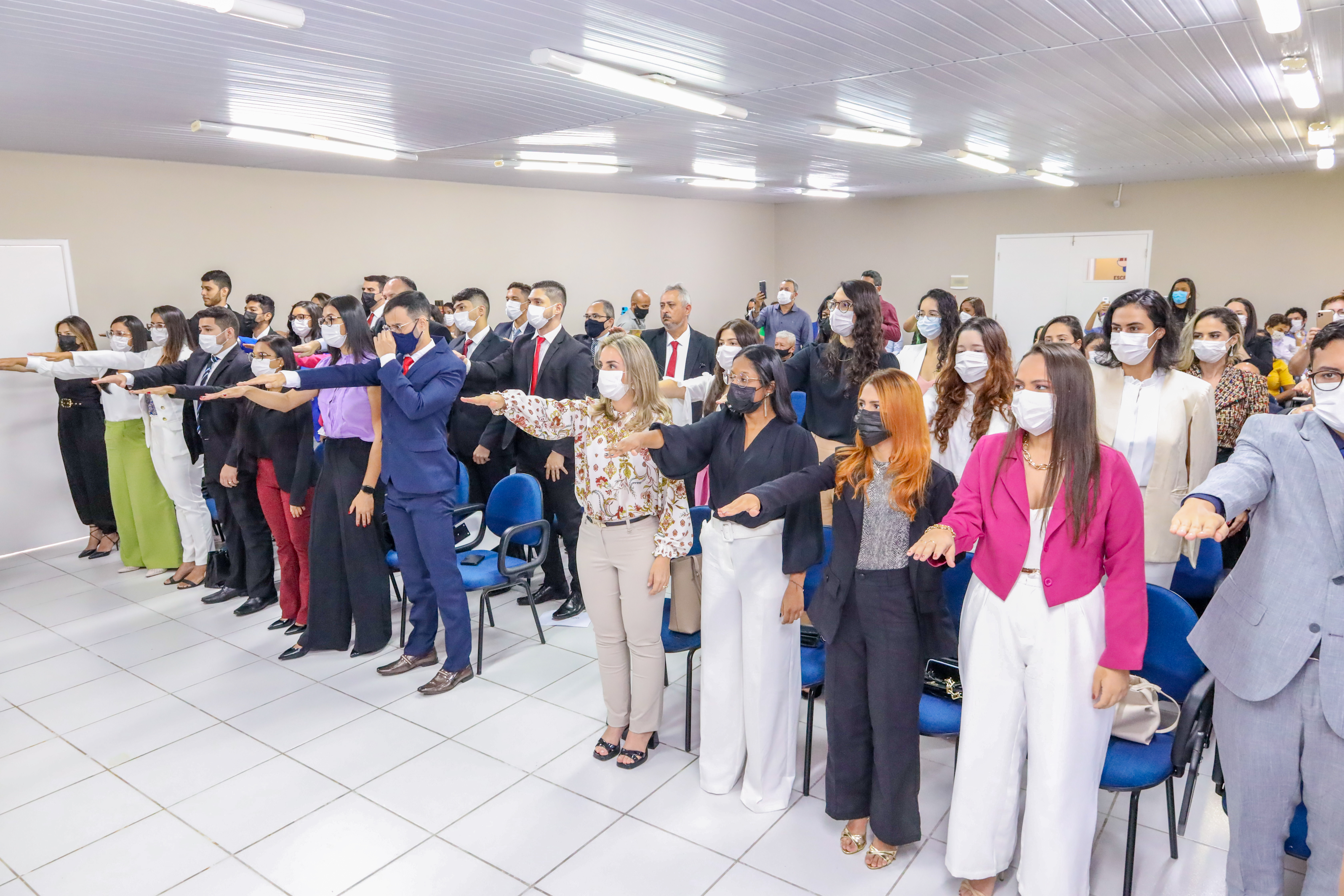 Juramento de novos advogados, advogadas e estagi&aacute;rios da OAB Petrolina