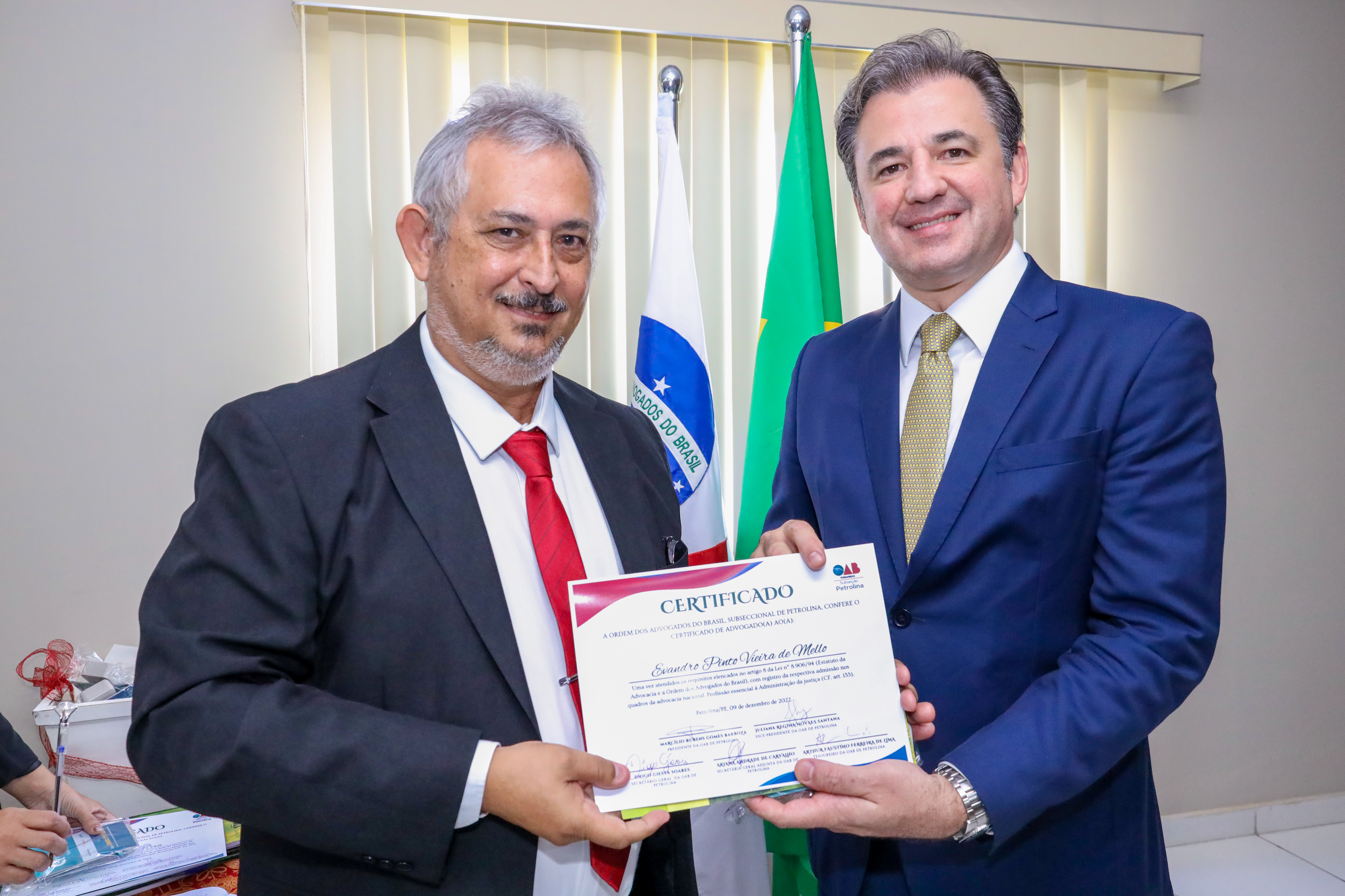 Juramento de novos advogados, advogadas e estagi&aacute;rios da OAB Petrolina