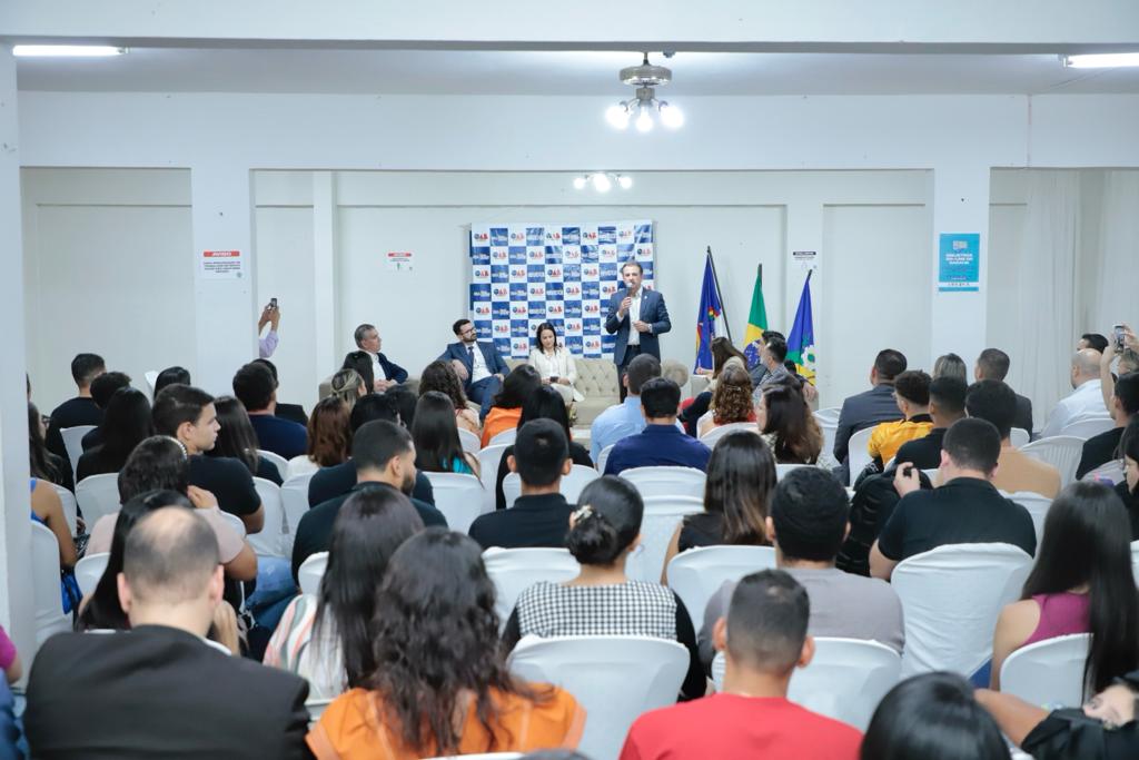 Fernando Ribeiro e Ingrid Zanella cumprem agenda em Araripina