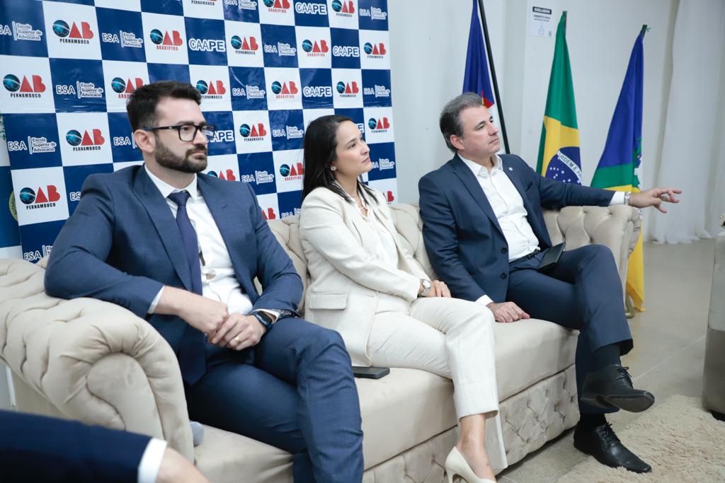 Fernando Ribeiro e Ingrid Zanella cumprem agenda em Araripina