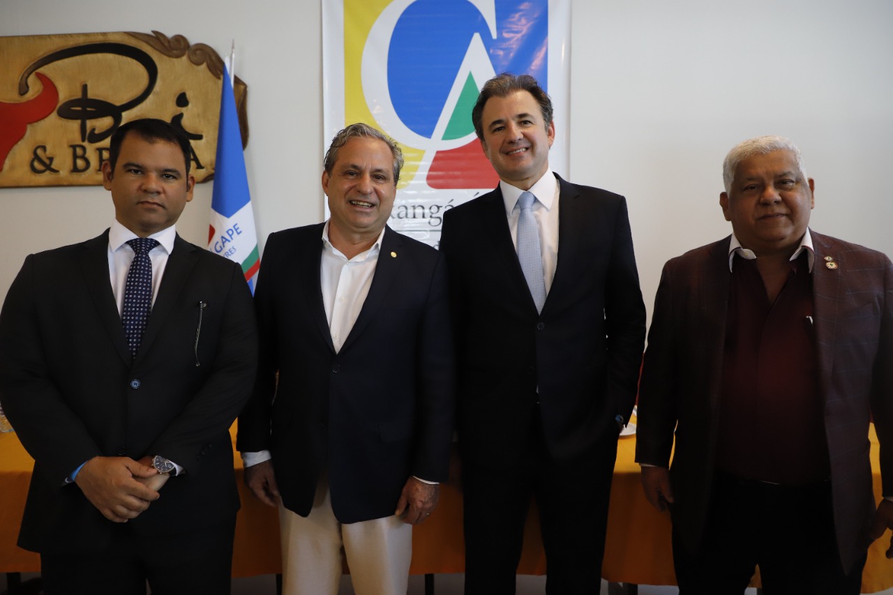 OAB-PE recebe homenagem do Caxang&aacute; Agape