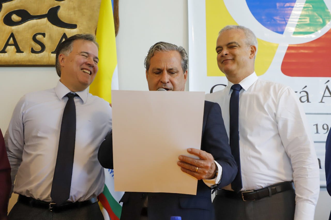 OAB-PE recebe homenagem do Caxang&aacute; Agape