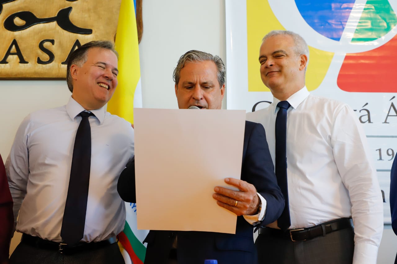 OAB-PE recebe homenagem do Caxang&aacute; Agape