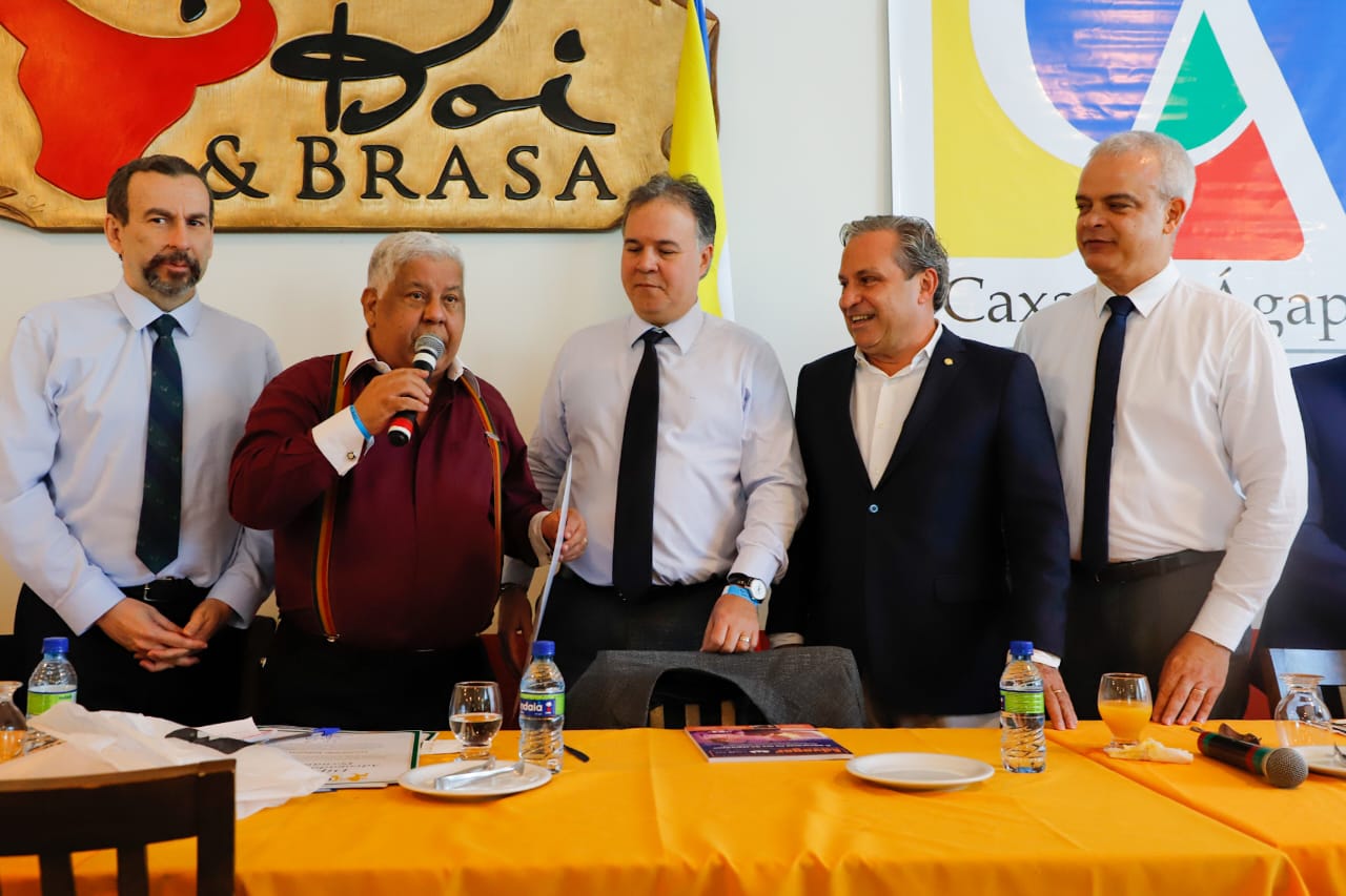 OAB-PE recebe homenagem do Caxang&aacute; Agape