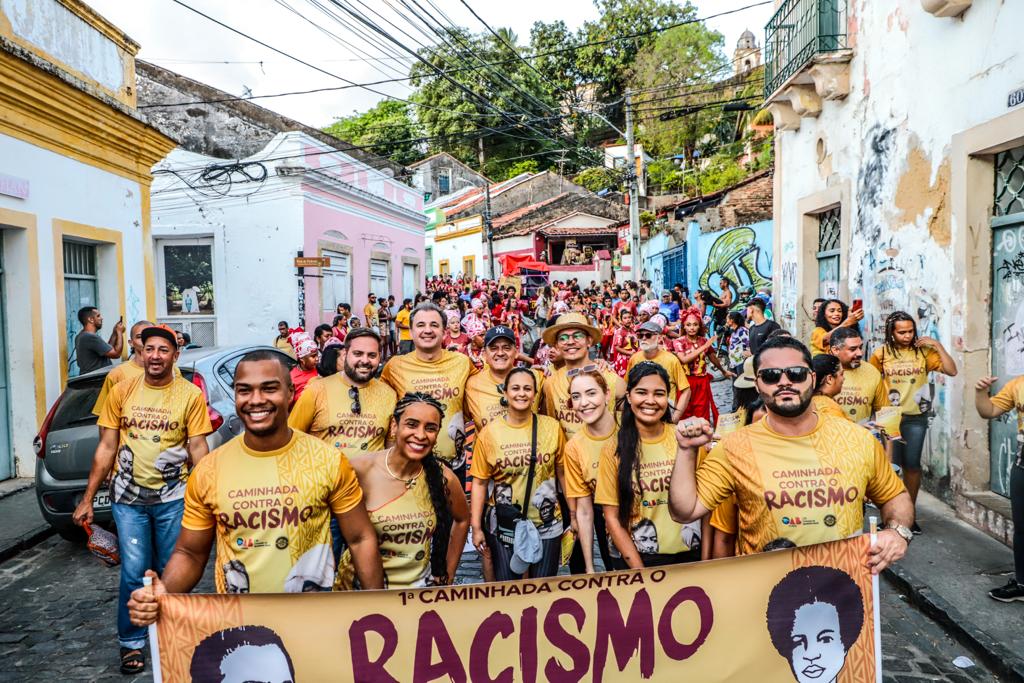 1&ordf; Caminhada Contra o Racismo