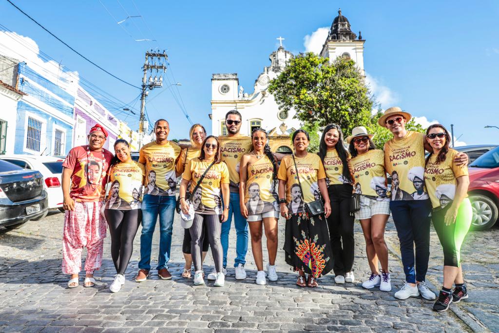 1&ordf; Caminhada Contra o Racismo