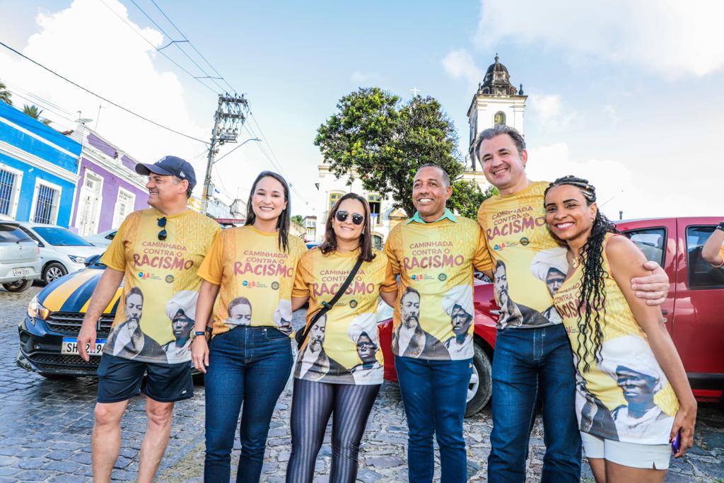 1&ordf; Caminhada Contra o Racismo