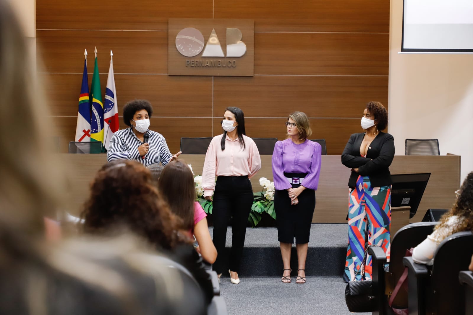 OAB-PE celebra M&ecirc;s da Mulher com colaboradoras