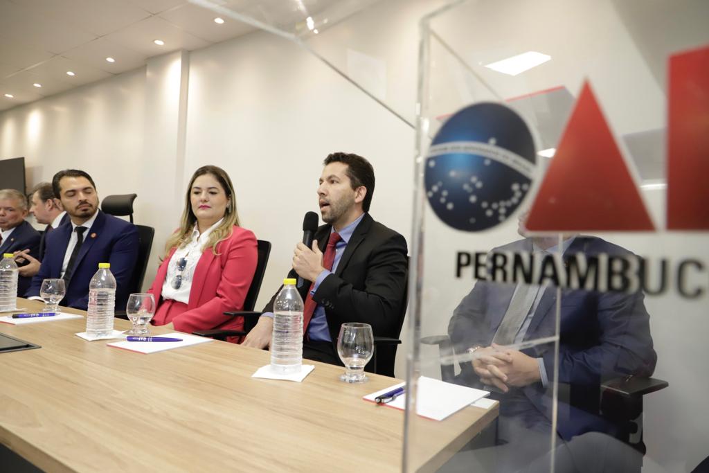 Lan&ccedil;amento da campanha &ldquo;N&atilde;o Adianta Reclamar, Tem que Informar&rdquo;