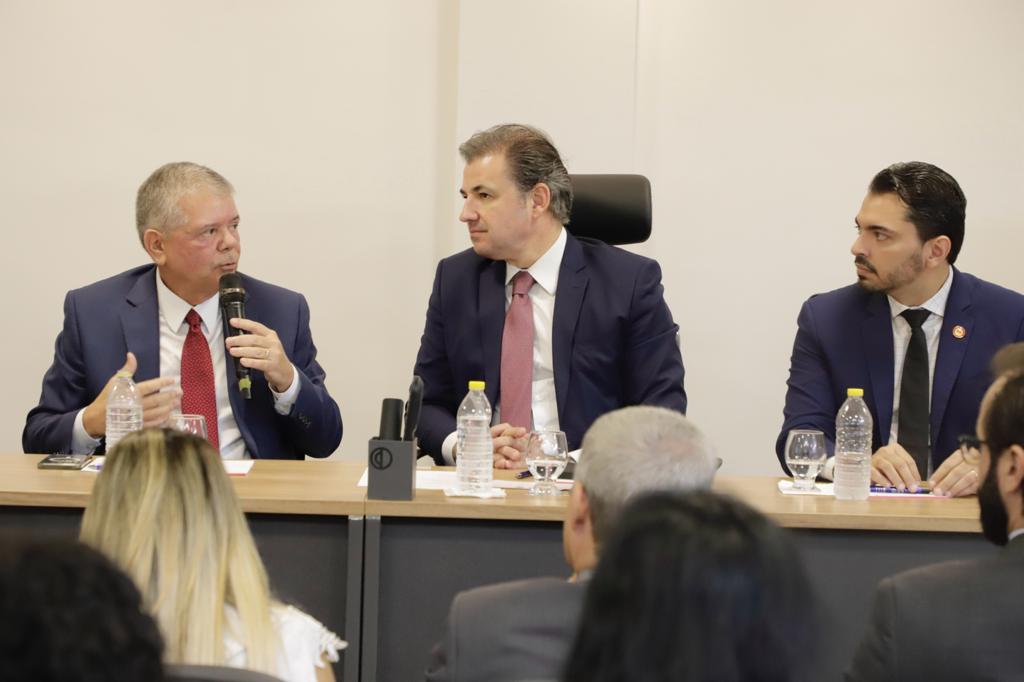 Lan&ccedil;amento da campanha &ldquo;N&atilde;o Adianta Reclamar, Tem que Informar&rdquo;