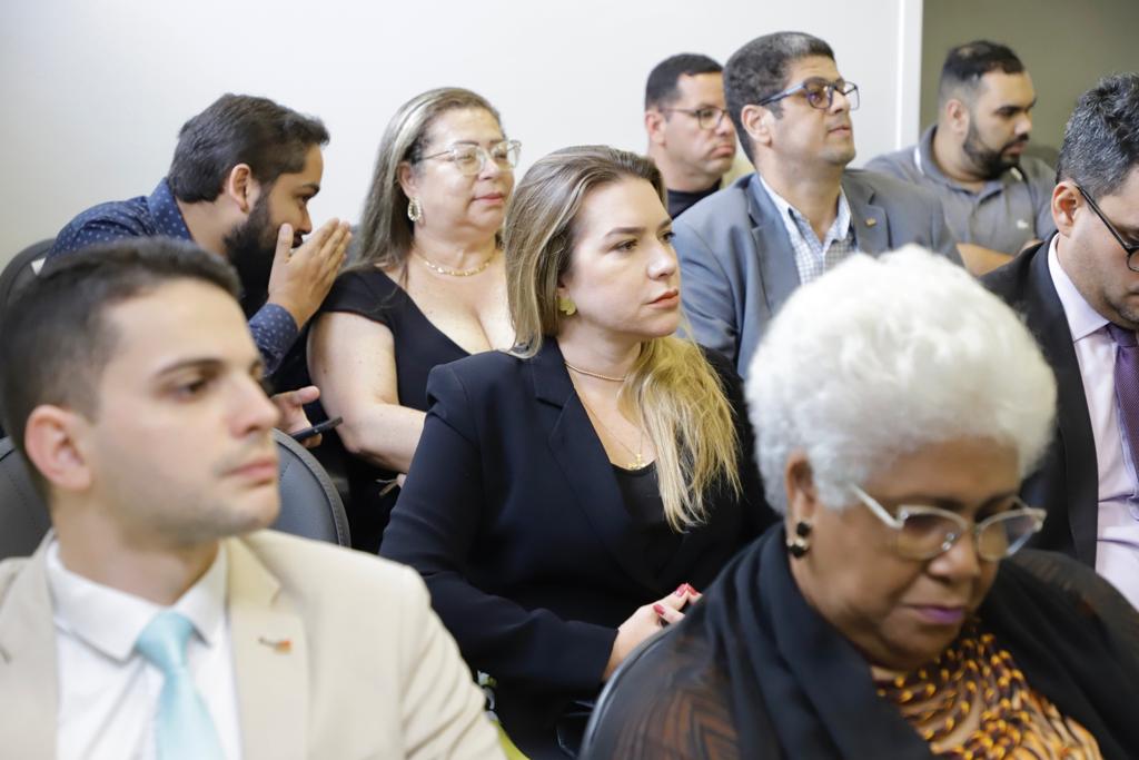 Lan&ccedil;amento da campanha &ldquo;N&atilde;o Adianta Reclamar, Tem que Informar&rdquo;