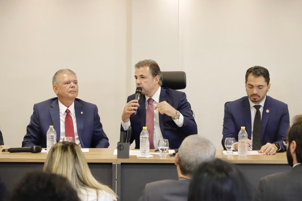 Lan&ccedil;amento da campanha &ldquo;N&atilde;o Adianta Reclamar, Tem que Informar&rdquo;