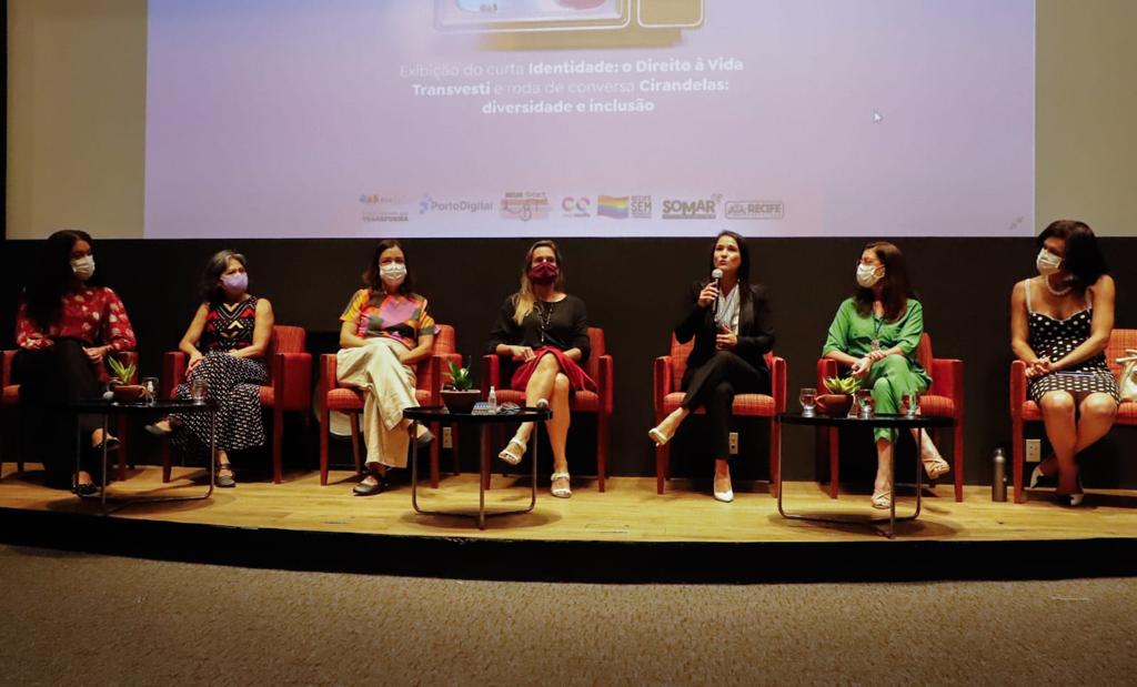 Direito das pessoas trans em pauta no Cine Debate