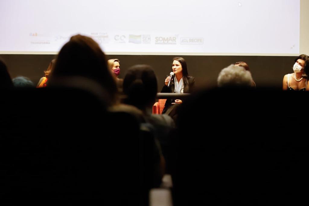 Direito das pessoas trans em pauta no Cine Debate