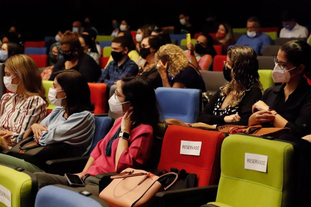 Direito das pessoas trans em pauta no Cine Debate