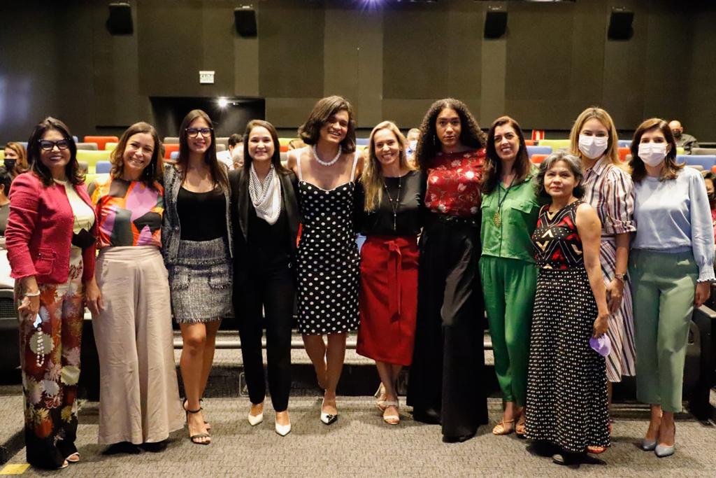Direito das pessoas trans em pauta no Cine Debate