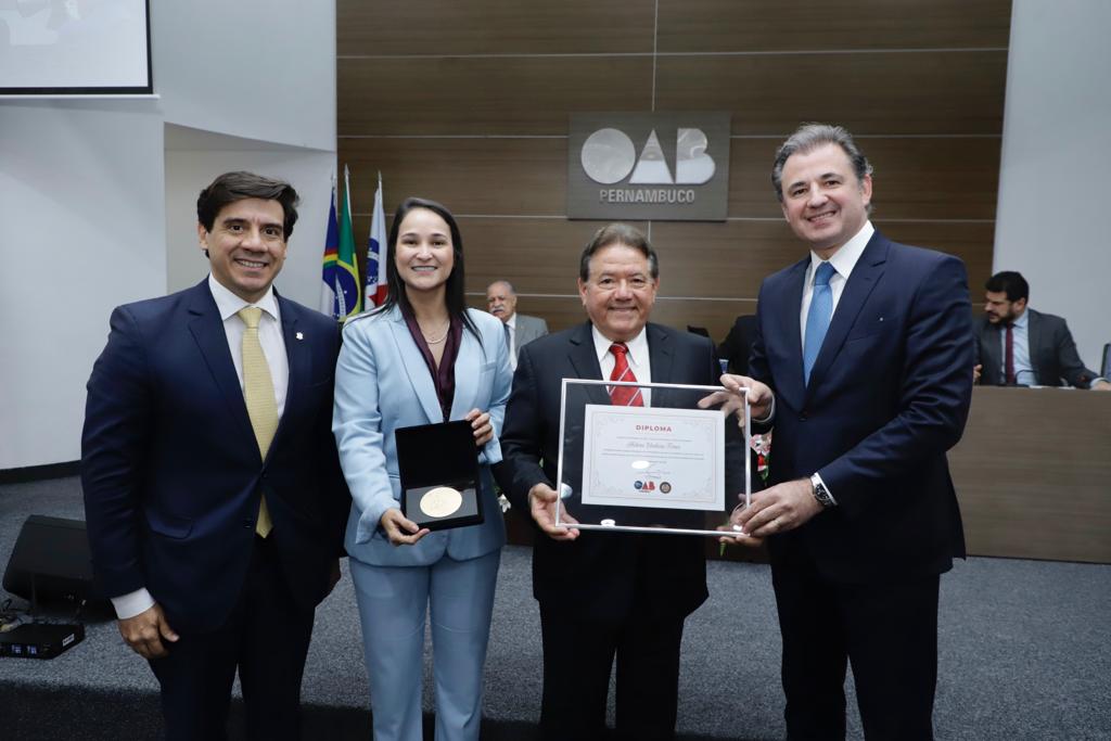 Entrega da Medalha Joaquim Amazonas