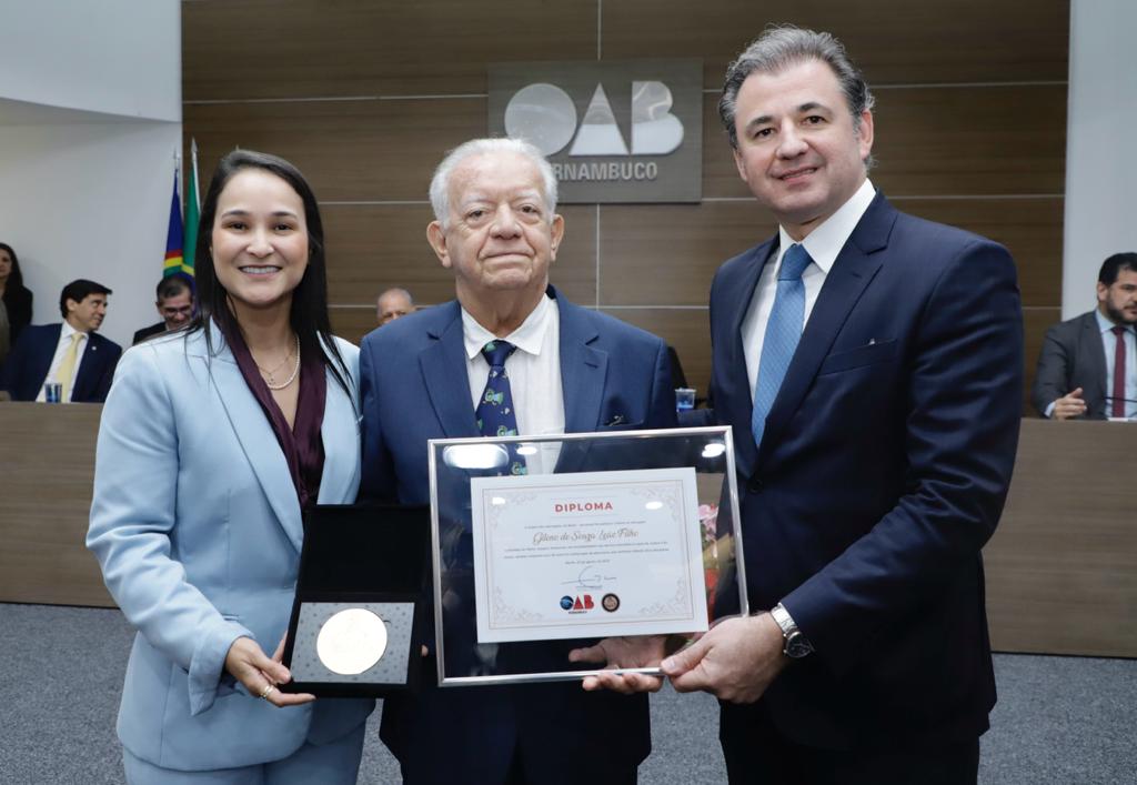Entrega da Medalha Joaquim Amazonas