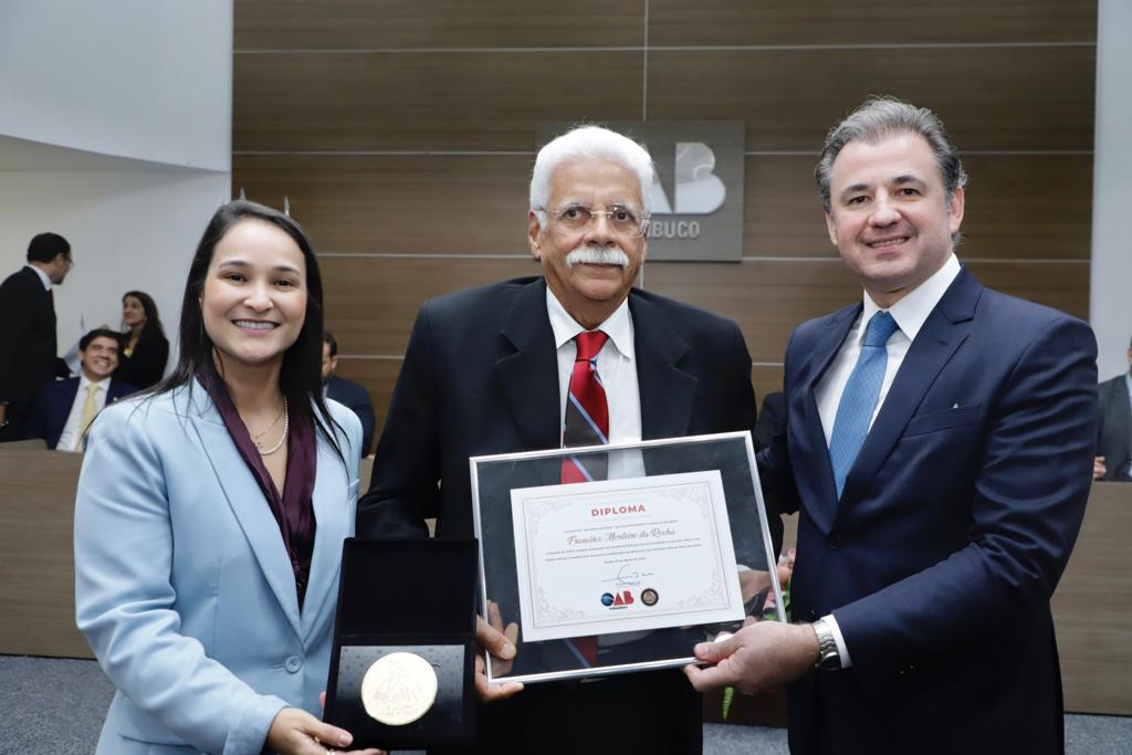 Entrega da Medalha Joaquim Amazonas