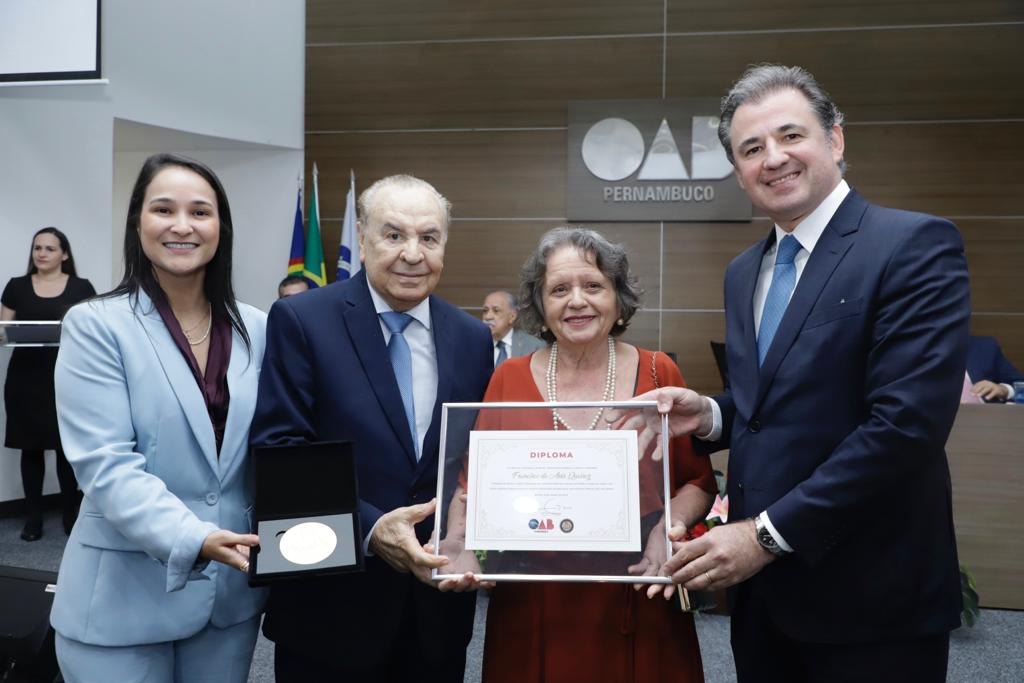 Entrega da Medalha Joaquim Amazonas
