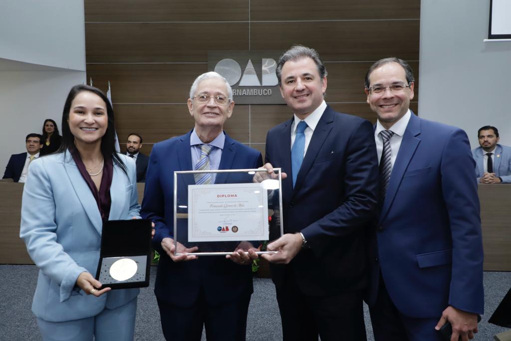 Entrega da Medalha Joaquim Amazonas