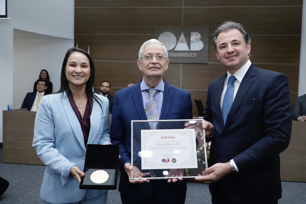 Entrega da Medalha Joaquim Amazonas