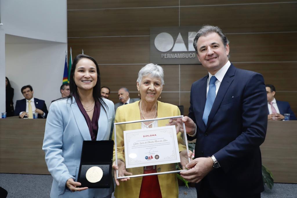 Entrega da Medalha Joaquim Amazonas
