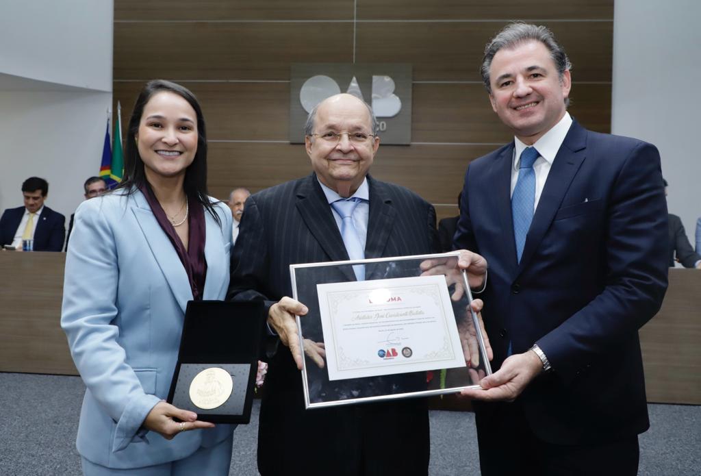 Entrega da Medalha Joaquim Amazonas