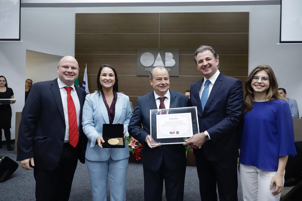 Entrega da Medalha Joaquim Amazonas