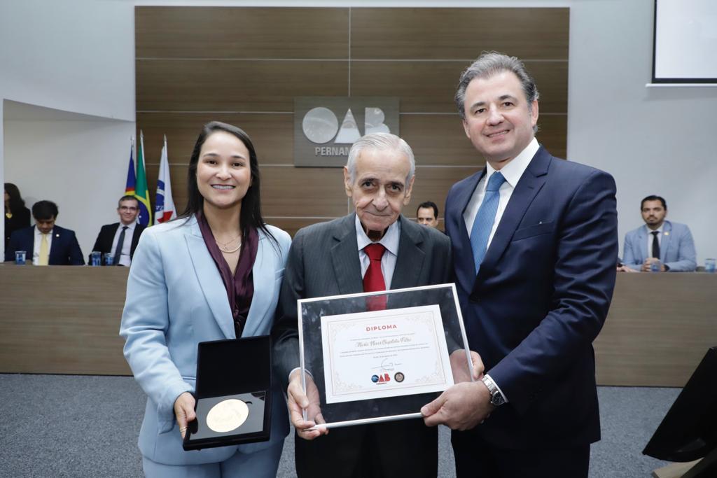 Entrega da Medalha Joaquim Amazonas